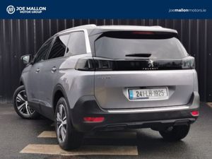 Peugeot 5008 1.2 Hybrid 136bhp Allure.3 x Isofix - Image 2