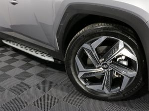 Hyundai Tucson Plug IN Hybrid 4WD Executive Plus - Image 3