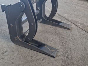 Log grab to suit Merlo telehandler - Image 4