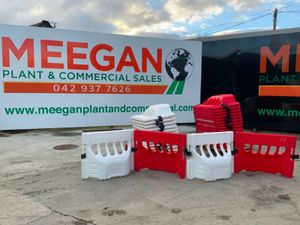STACKING PEDESTRIAN SAFETY BARRIERS.....71. - Image 2