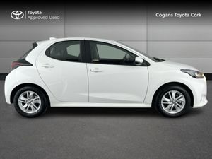 Toyota Yaris Yaris 1.5 Hybrid Luna - Image 3