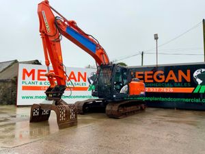2018 HITACHI ZAXIS 210 Lc6 HIGH RISE EXCAVATOR - Image 4