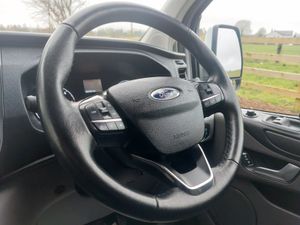FORD TRANSIT CUSTOM 202' TREND - Image 4