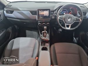 Renault Arkana Iconic E-tech Hybrid 145 Auto - Image 2