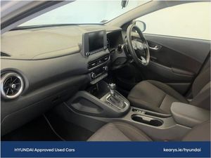 Hyundai Kona Executive Two Tone Roof - Image 4