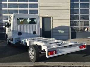 Renault Master Chassis and Cab 170BHP Manual - Image 3