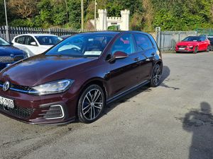 Volkswagen Golf 2017 1.4TSI 5DR DSG 204HP GTE - Image 2