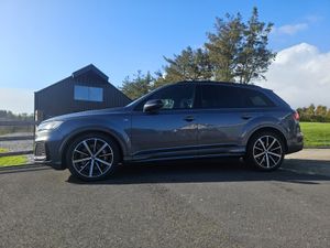 Audi Q7 2021 - Image 2