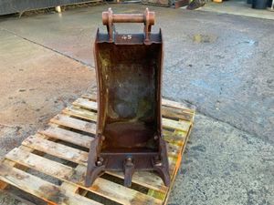 18" DIGGING BUCKET....45mm PINS........979-16 - Image 4