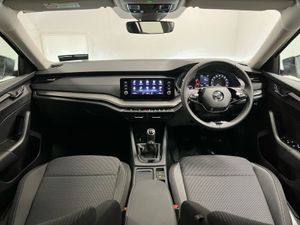 Skoda Octavia Ambition 1.0tsi 110BHP - Reversing - Image 4