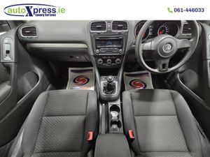 Volkswagen Golf 1.6 TDI S 105PS 5DR - Image 4