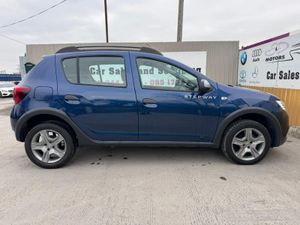 172 Dacia Sandero Stepway 1.5D Low Miles High Spec - Image 4