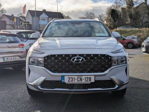 Hyundai Santa Fe 1.6 Phev 4WD Executive Plus Auto - Image 2