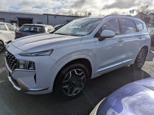 Hyundai Santa Fe 1.6 Phev 4WD Executive Plus Auto - Image 3