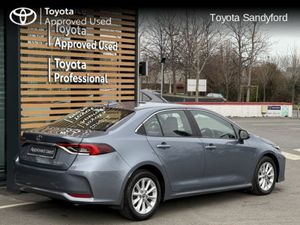 Toyota Corolla Hybrid Luna Auto Saloon // Toyota - Image 2