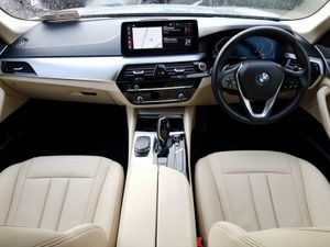 BMW 5 Series 520d SE - Image 4