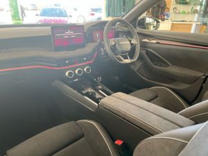 Skoda Superb Sportline 2.0tdi Auto - Available NOW - Image 4