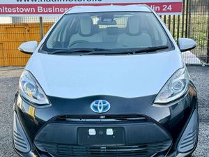 TOYOTA AQUA HYBRID 2019 - Image 2