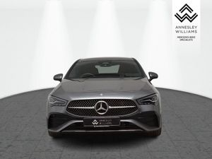 Mercedes-Benz CLA Cla220d AMG Line Executive - Image 3