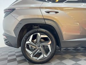 Hyundai Tucson 2WD Executive Plus HEV Auto - Image 4