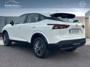 Nissan QASHQAI 1.3 PET Mild Hybrid SV - Image 2