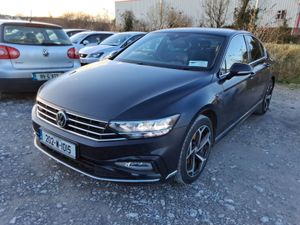 Volkswagen Passat R-line 2.0 Tdi Manual 6speed Fw - Image 2