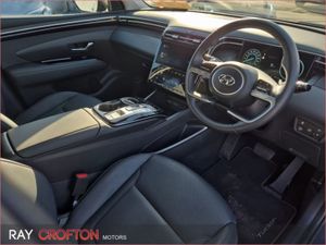 Hyundai Tucson 2WD Executive Plus HEV Auto - Image 2