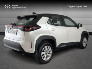 Toyota Yaris Cross Hybrid - Image 2