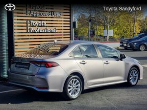 Toyota Corolla Hybrid Luna Auto Saloon // Toyota - Image 2