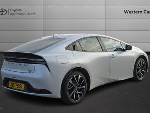 Toyota Prius 2.0 13.6 kWh Excel CVT Euro 6 (s/s) - Image 2