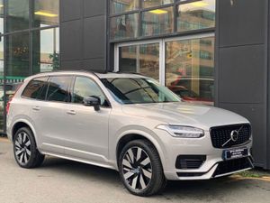 Volvo XC90 T8 Dark Plus Recharge AWD Auto (phev) - Image 3