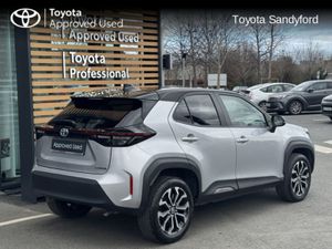 Toyota Yaris Cross Luna Sport // Rear Camera Park - Image 2