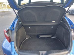 Toyota C-HR CHR 1.8 Hybrid Luna 4DR A Auto - Image 4