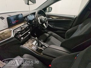 BMW 5 Series 523D M Sport Automatic  Reversing Ca - Image 2