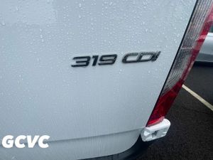 Mercedes-Benz Sprinter 319 Rough Road Version - Image 3