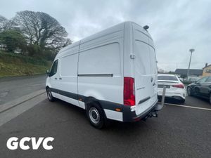 Mercedes-Benz Sprinter 319 Rough Road Version - Image 4