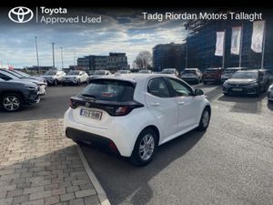 Toyota Yaris HYBRID LUNA 4DR AUTO - Image 2