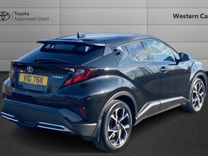 Toyota C-HR 2021 - Image 2