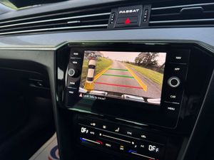 Volkswagen Passat 2022 business auto - Image 3