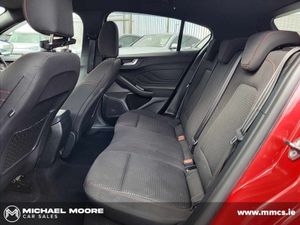 Ford Focus 1.5 Ecoblue 115PS St-line Auto - Image 4