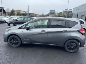 Nissan Note 2018  Hybrid 1.2 L - Image 4