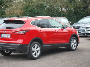Nissan Qashqai 2020 SE 1.5 diesel - Image 4