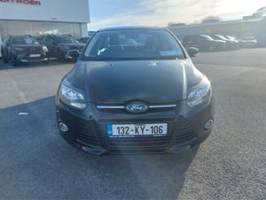 Ford Focus 1.6 Tdci 95ps M6 Zetec 4DR - Image 2