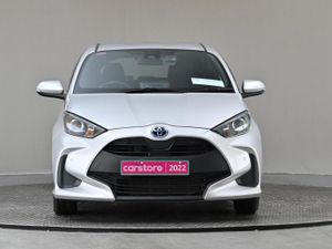 Toyota Yaris 1.5 Petrol Hybrid 2tone Interior hea - Image 2