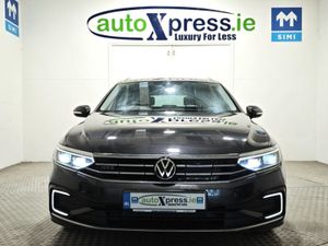 Volkswagen Passat 1.4 TSI GTE Advance Estate Auto - Image 3