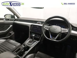 Volkswagen Passat 1.4 TSI GTE Advance Estate Auto - Image 4