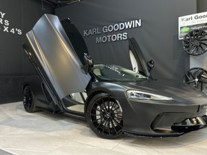 4.0 V8 TWIN TURBO GRAND TOURER - Image 2
