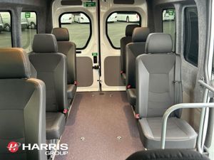 Maxus eDeliver 9 8 Seat Minibus - Image 4