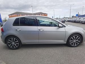 VOLKSWAGEN GOLF 1.4 PETROL AUTOMATIC - Image 4