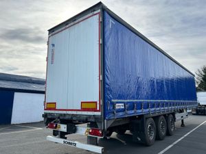 2023 SCHMITZ 13.6m Tri Axle Curtainsider - Image 3